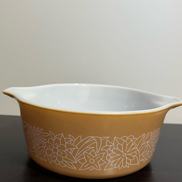 Vintage Pyrex small woodland casserole dish - Picture 5 of 7